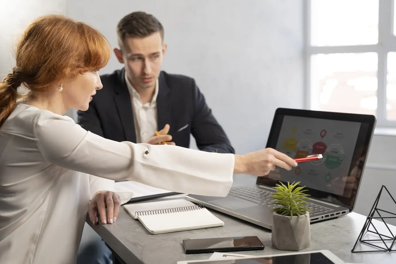 Пожалуйста, предоставьте исходное описание, которое нужно перефразировать на русском.